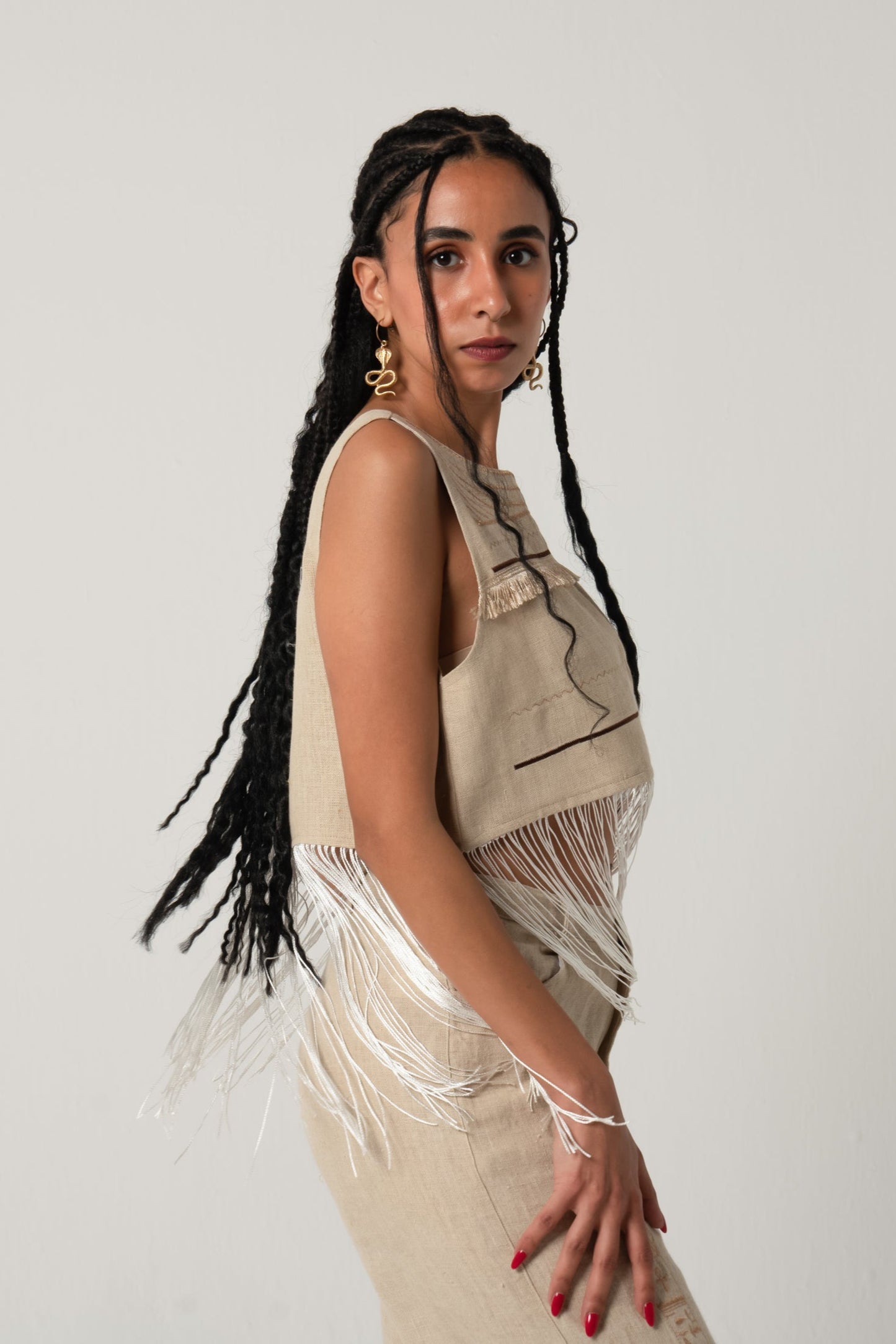 Collier Sacré Crop Top in Beige