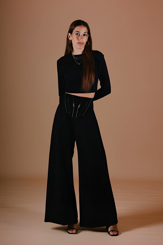 Isisienne Trousers in Black