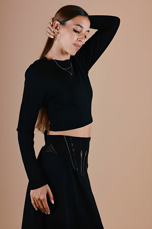 Isisienne Skirt in Black