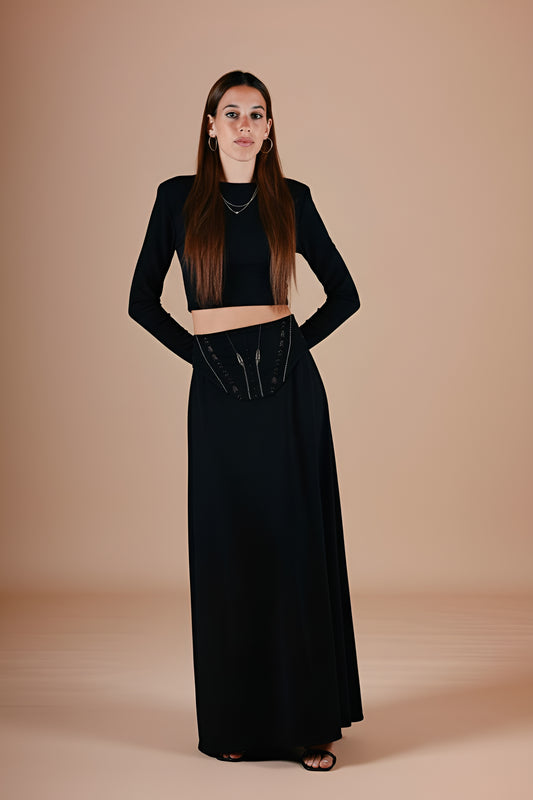 Isisienne Skirt in Black
